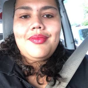 Meet your Posher, Damaris